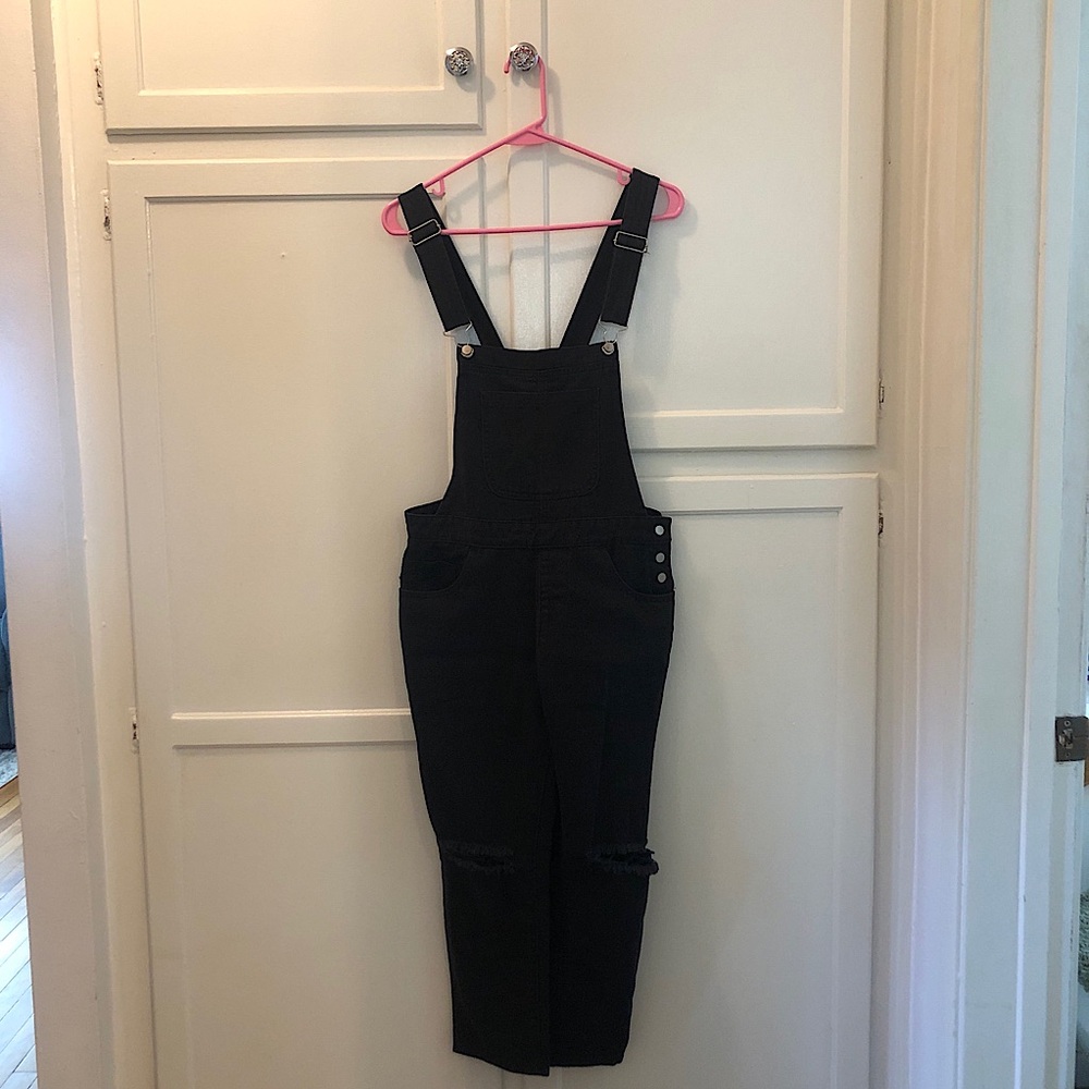 Urban Outfitters/Anthropology Black Distressed 90s Cropped Vintage Cut Overalls
